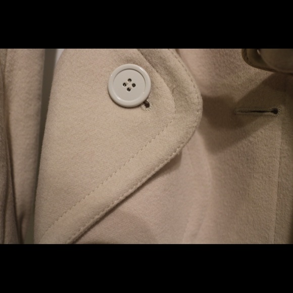 Burberry Wool/ Cashmere Coat - Picture 5 of 5